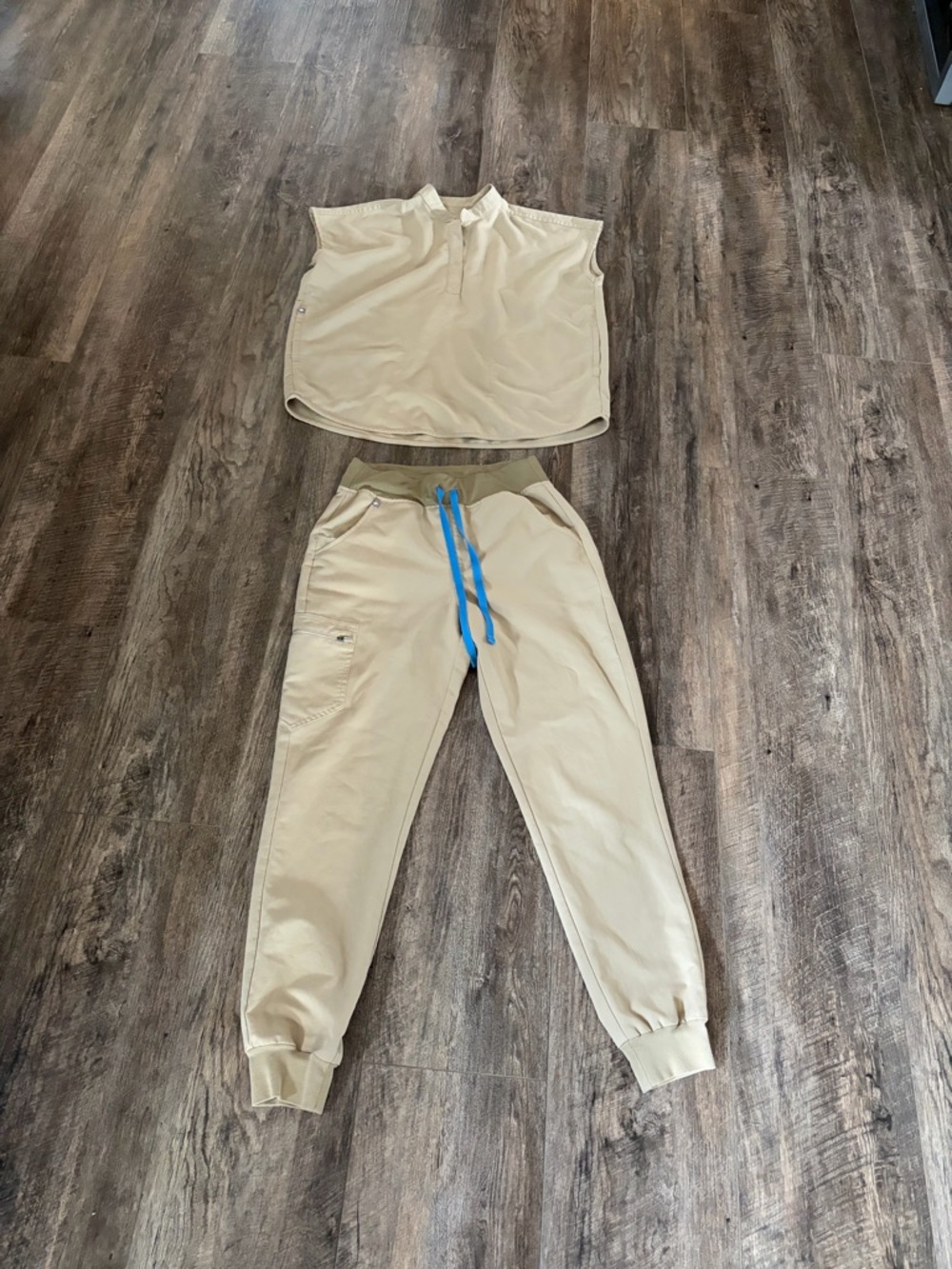 Figs Khaki sandstone Scrub Set with Blue Drawstring